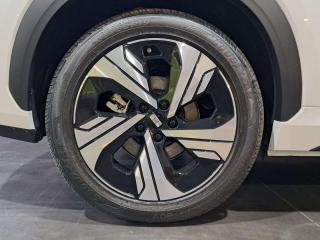 Geely E5 Apex