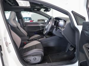 Volkswagen Golf 1.4TSI R-Line Plus - Image 13