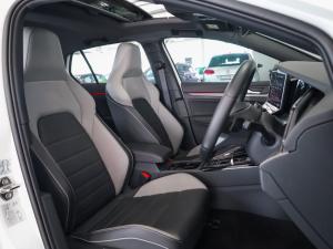 Volkswagen Golf 1.4TSI R-Line Plus - Image 15