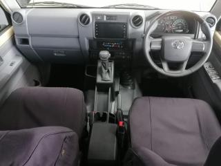 Toyota Land Cruiser 79 2.8GD-6 double cab auto