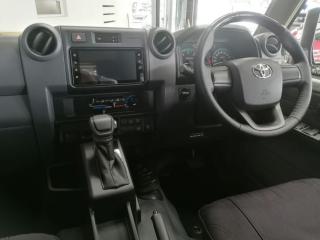 Toyota Land Cruiser 79 2.8GD-6 double cab auto