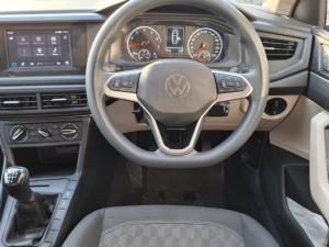Volkswagen Polo sedan 1.6 manual - Image 6