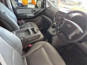 Hyundai H-1 2.5 Crdi A/T/ 2.5 Elite automatic - Image 8