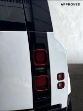 Land Rover Defender 110 D350 X-Dynamic HSE - Image 10