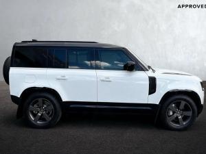 Land Rover Defender 110 D350 X-Dynamic HSE - Image 14