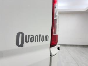 Toyota Quantum 2.8 LWB panel van manual - Image 4