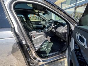 Land Rover Range Rover Velar D300 HSE - Image 7