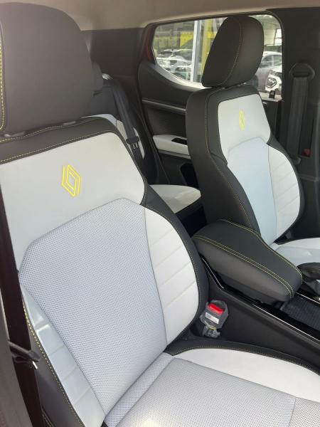 Renault Kiger Kiger 1.0T Iconic auto