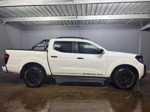 Nissan Navara 2.5DDTi double cab Stealth - Image 7