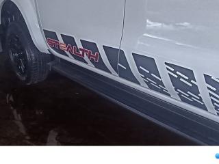 Nissan Navara 2.5DDTi double cab Stealth