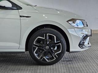 Volkswagen Polo hatch 1.0TSI R-Line