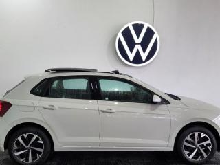 Volkswagen Polo hatch 1.0TSI Life manual