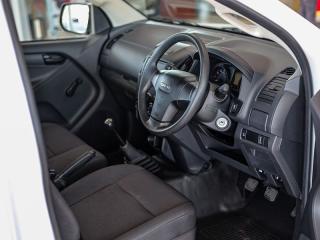 Isuzu D-Max Gen 6 250 single cab Fleetside safety