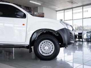 Isuzu D-Max Gen 6 250 single cab Fleetside safety