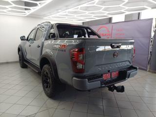 Nissan Navara 2.5DDTi double cab Pro-4X 4x4 Warrior