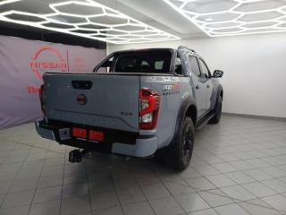Nissan Navara 2.5DDTi double cab Pro-4X 4x4 Warrior