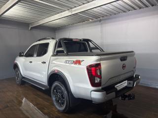 Nissan Navara 2.5DDTi double cab Pro-4X 4x4