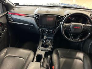 Isuzu D-Max 1.9TD double cab LS X-Rider manual - Image 6