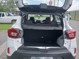 Renault Kwid 1.0 Techno manual