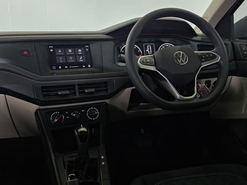 Volkswagen Polo Polo sedan 1.6 auto