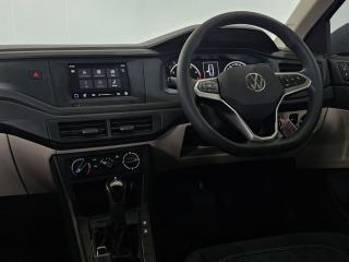Volkswagen Polo sedan 1.6 auto