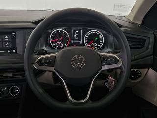 Volkswagen Polo sedan 1.6 auto