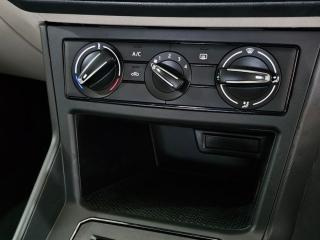 Volkswagen Polo sedan 1.6 auto