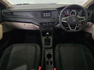 Volkswagen Polo sedan 1.6 auto