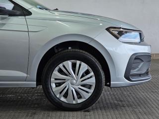 Volkswagen Polo sedan 1.6 auto