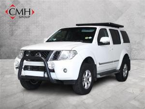 Nissan Pathfinder 3.0dCi V6 LE - Image 1