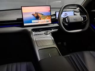 Geely E5 EM-i Apex