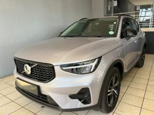 Volvo XC40 B4 Plus Dark - Image 1