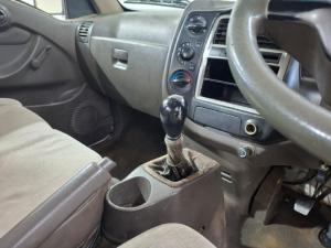 Hyundai H-100 Bakkie 2.6D deck (aircon) - Image 9
