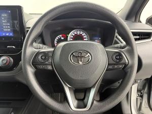 Toyota Corolla Cross 1.8 Xi - Image 16