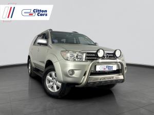 Toyota Fortuner 4.0 V6 automatic - Image 3