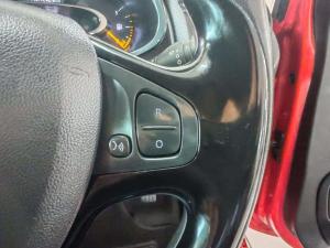 Renault Clio IV 900T Blaze LTD Edition 5-Door - Image 17
