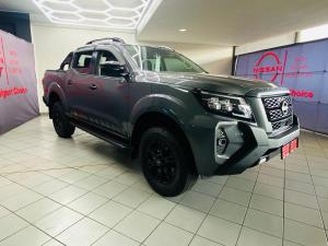 Nissan Navara 2.5DDTi double cab Stealth 4x4 - Image 1