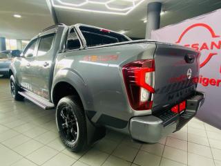 Nissan Navara 2.5DDTi double cab Stealth 4x4