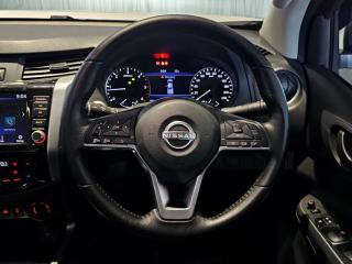 Nissan Navara 2.5DDTi double cab LE Plus 4x4
