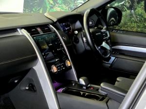 Land Rover Discovery D300 R-Dynamic HSE - Image 10