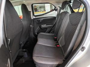 Toyota Aygo 1.0 X-CITE - Image 10