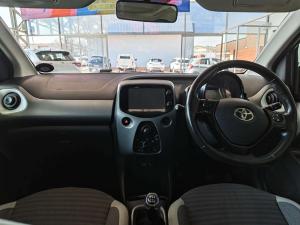 Toyota Aygo 1.0 X-CITE - Image 6