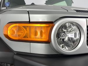 Toyota L/CRUISER FJ 4.0 V6 Trail Cruiser - Image 4