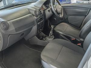 Nissan NP200 1.6i - Image 7