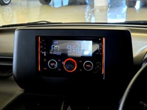 Suzuki Swift 1.2 GL - Image 17