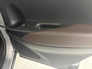 Toyota Corolla Cross 1.8 XS - Image 13