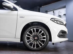 Fiat Tipo hatch 1.4 Life - Image 8