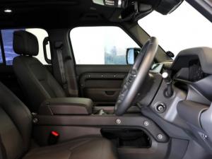 Land Rover Defender 130 D350 X-Dynamic HSE - Image 9