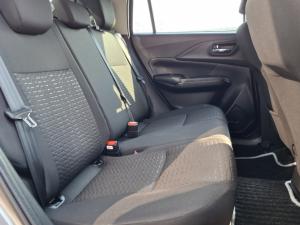Suzuki Swift 1.2 GLX manual - Image 10