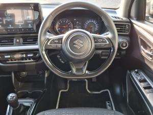 Suzuki Swift 1.2 GLX manual - Image 6